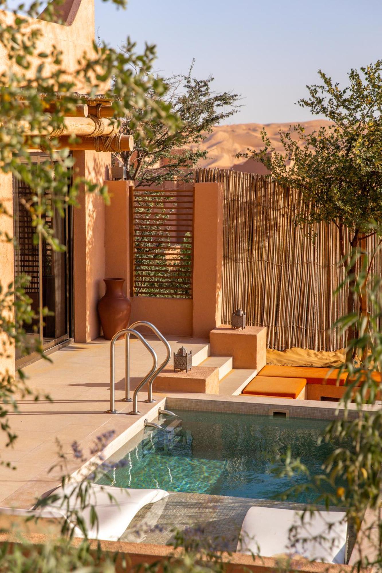 Bab Al Nojoum Bateen Liwa Exterior photo